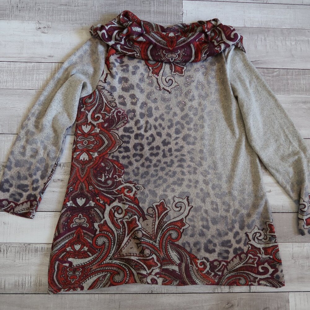 One World Women's Cowl Neckline Tunic Style Sweater M